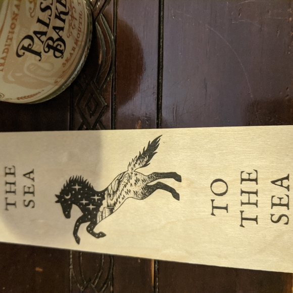 Scorpio Races merch - Picture 2 of 2